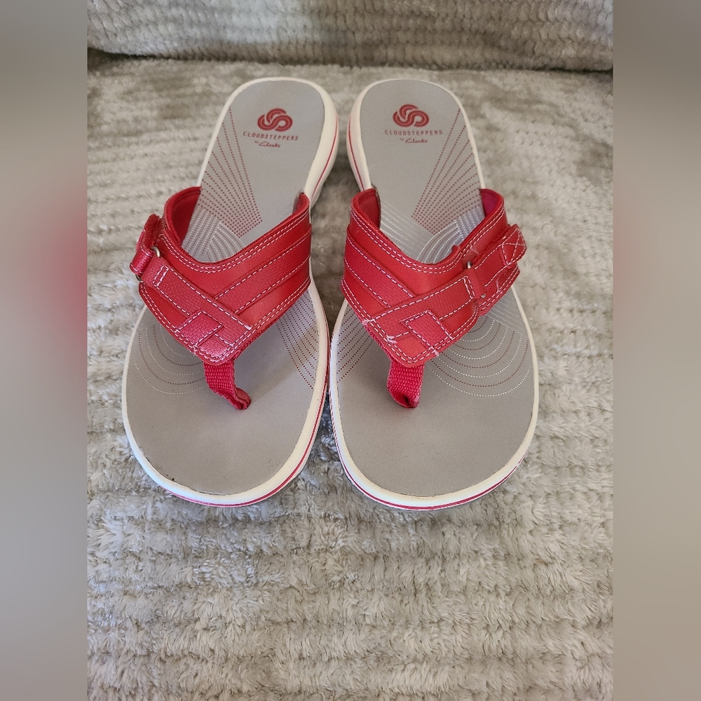 Cloudsteppers By Clarks Size 7 - image 1